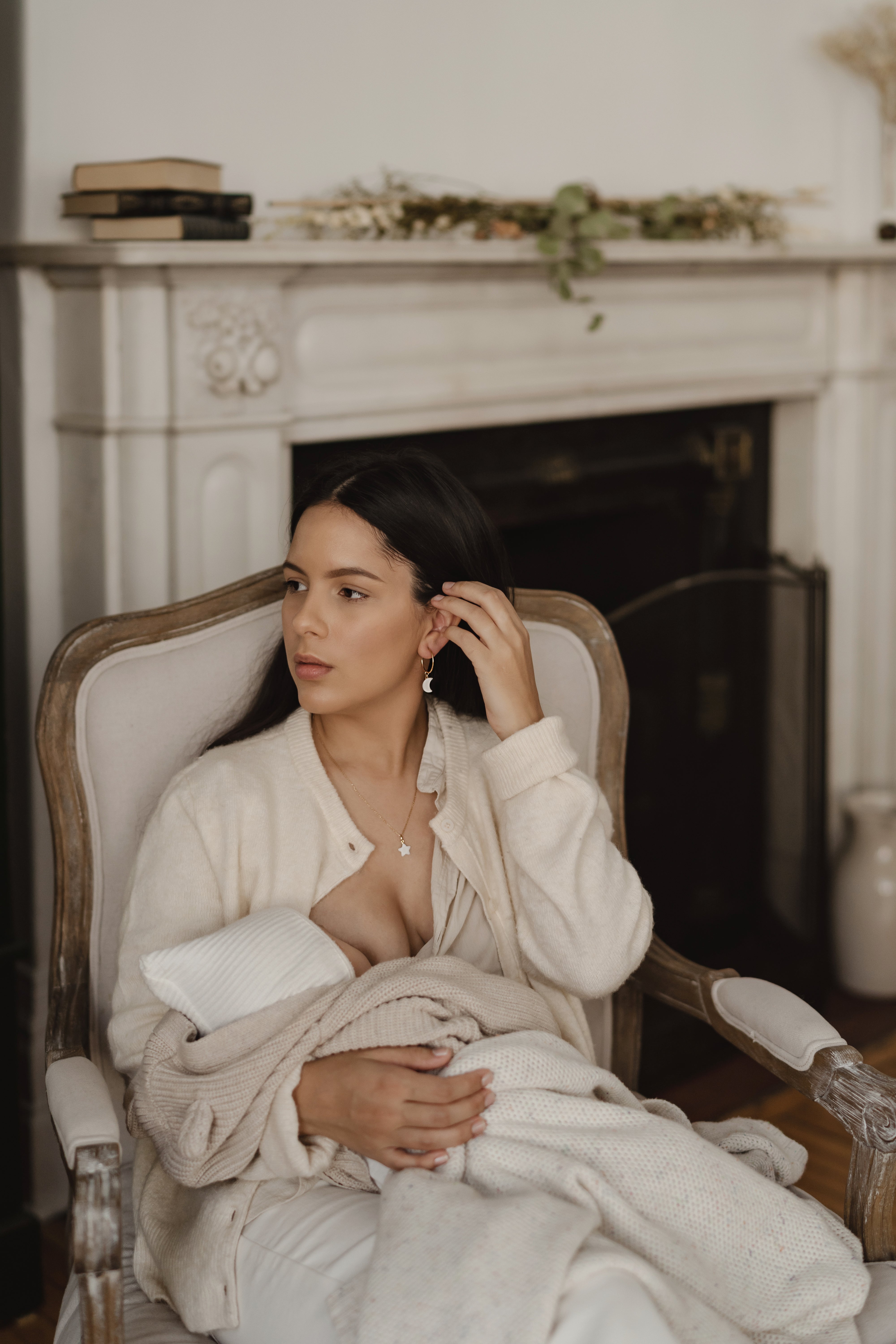 Anneaux or avec pendentifs en porcelaine • Célestine